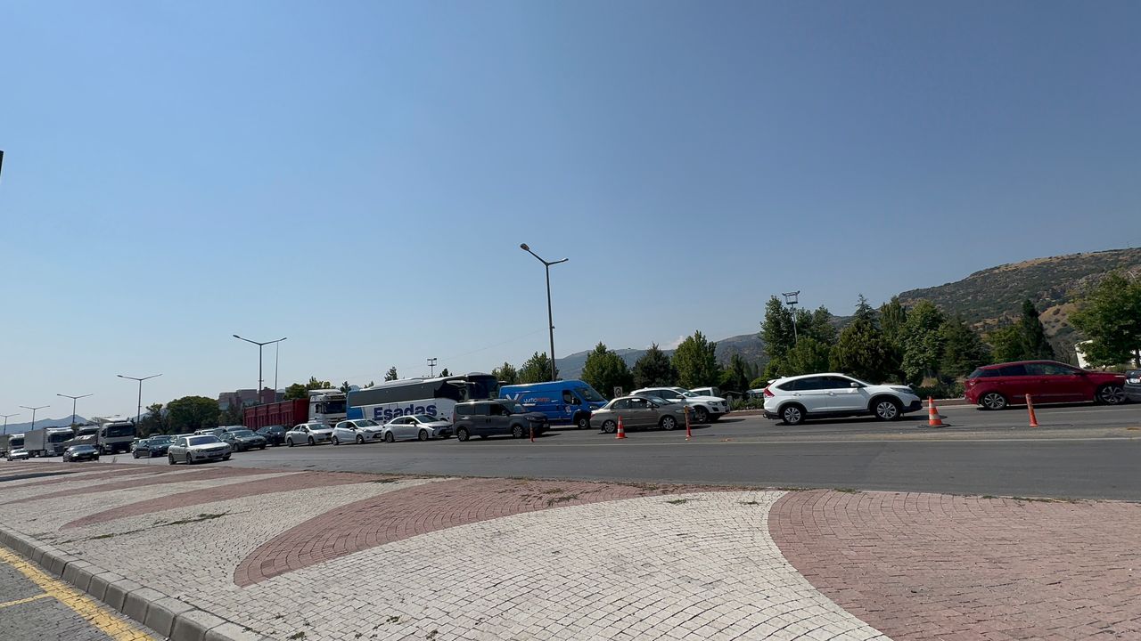 Sinav Zamaninda Trafik Cilesi Ogrenciler Isyan Etmekte