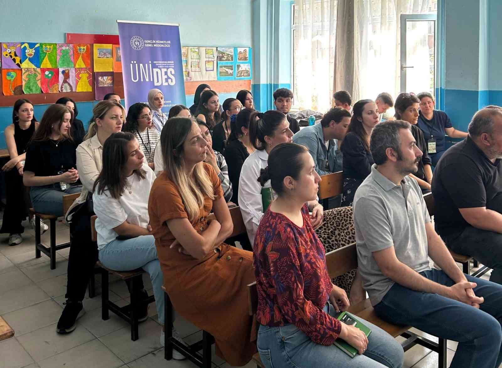 Surdurulebilir Okullar Tatil Sinav ve Veli Toplantilarinda Devamsizlik Onlemleri