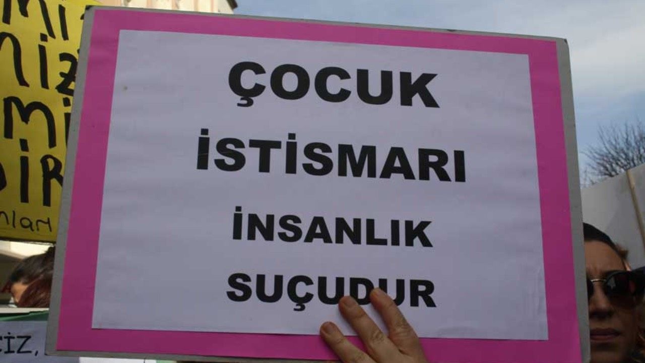 Tatil Icin 9 Yilda 7 Okul Degistiren Ogretmen Yeni Sinav