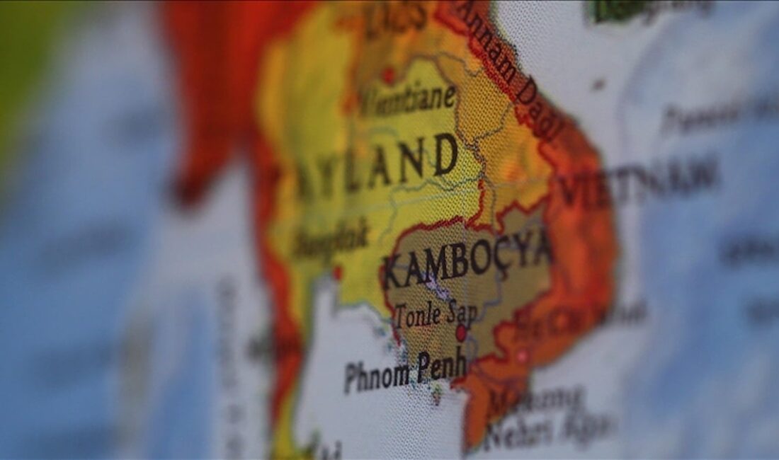 Kamboçya ve Tayland Arasındaki Sınırda Çatışmalar: İki Sivil Hayatını Kaybetti