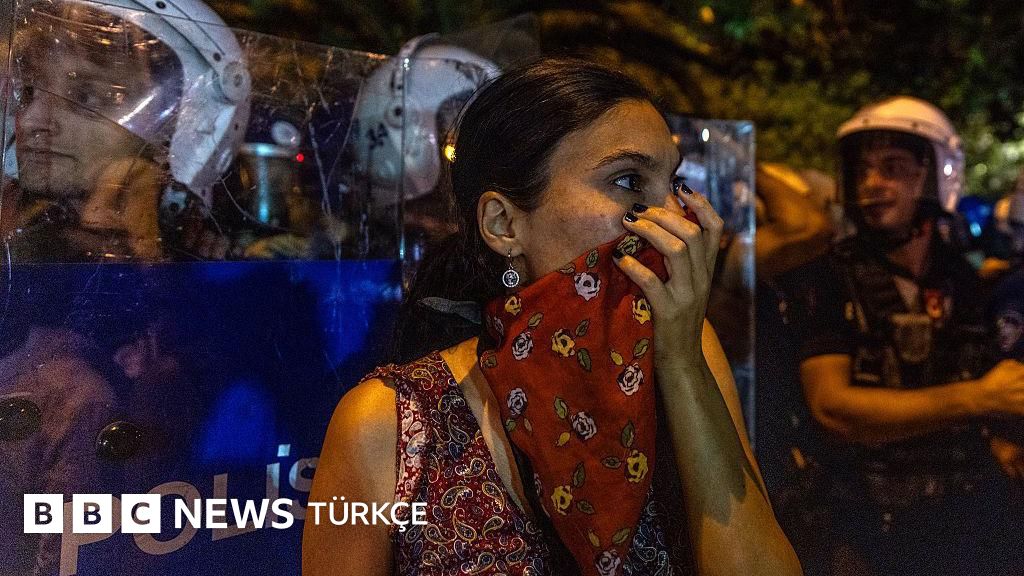 Saraçhane Mitingi: Gençlerin Adalet ve Özgürlük Talepleri Gençlerin Yüz Yüze