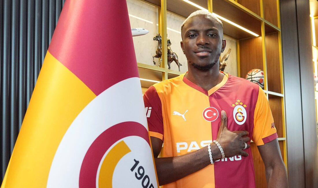Victor Osimhen, Sarı-Kırmızılı Kulübe Katılıyor Transfer Detayları Sarı-kırmızılı kulüpten yapılan