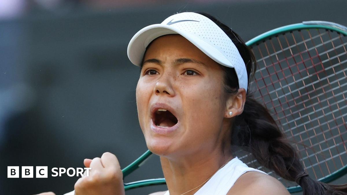 Emma Raducanu clenches her fist in celebration at Wimbledon