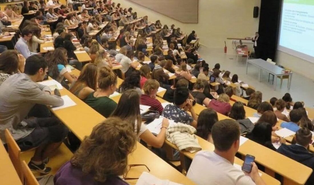 2025-2026 Eğitim Öğretim Yılı: Vakıf Üniversitelerinde Maliyetler Yükseliyor Vakıf Üniversitelerinin