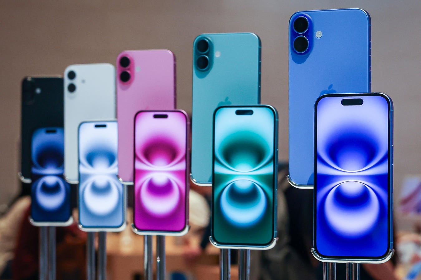 iOS 26 Icin Hangi iPhone Modelleri Uyumlu Iste Cevaplar