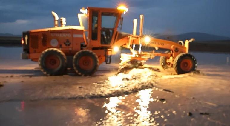 Yol çalışmaları devam ediyor