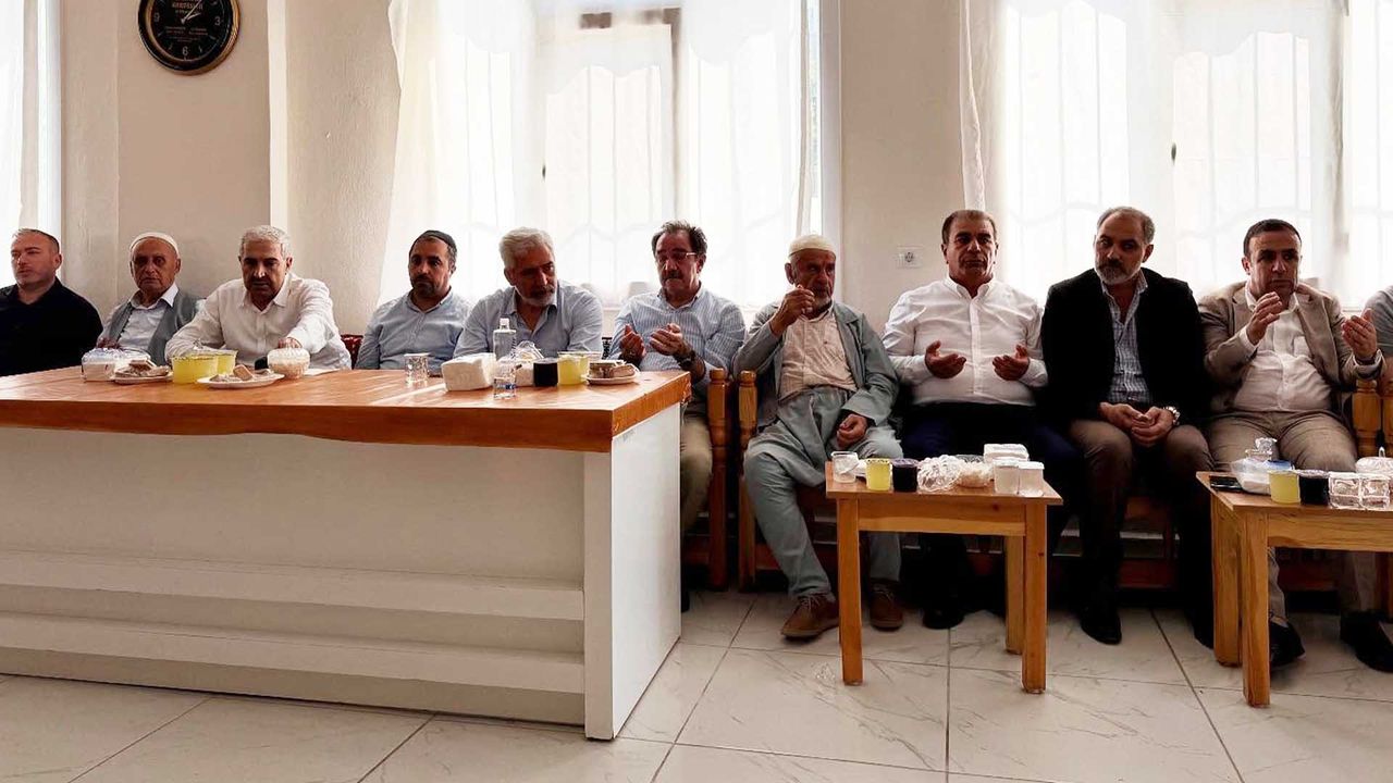 1754791363 Ak Parti Ile Egitim Gundemi Ensarioglu ve Iler Bismilde Taziye