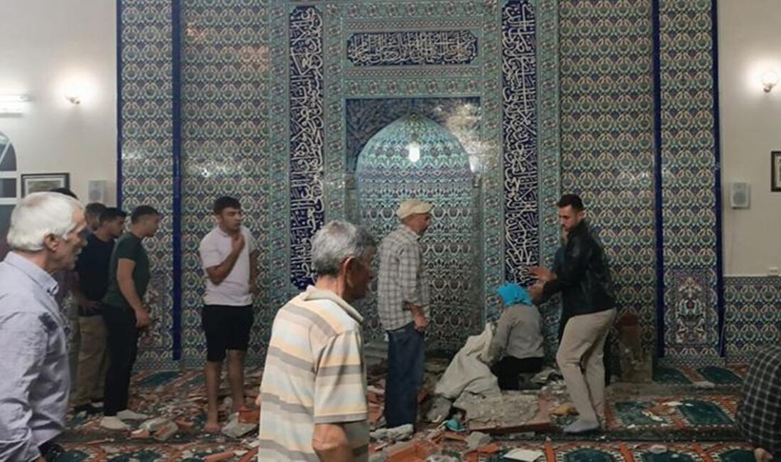 Son Dakika: Camii Taç Düştü, 1 Kişi Hayatını Kaybetti Olayın