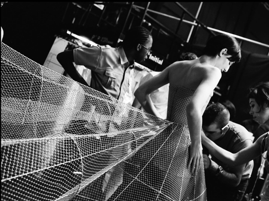 Moda Dünyasında Şaşırtan Anlar: En İyi 10 Belgesel Seçkisi McQueen