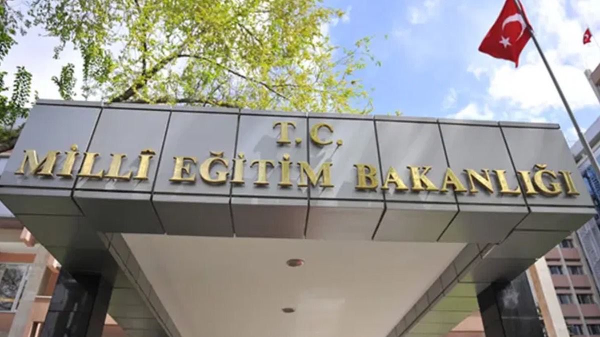 2025 2026 MEB Seminer Takvimi Online Mi Yuz Yuze Mi Ogretmenler