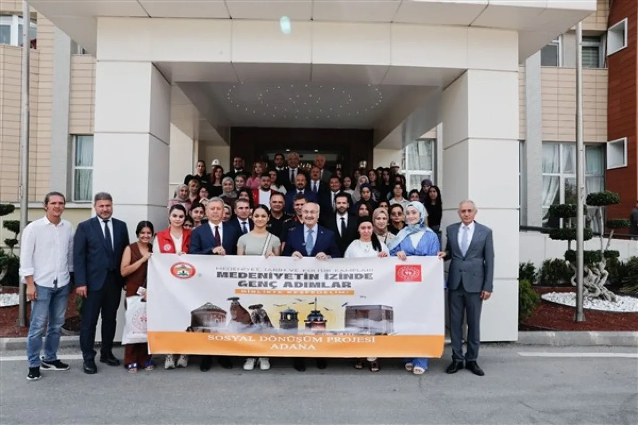 Adanadan 40 Kiz Ogrenci Yola Cikti Medeniyet ve Kultur Kampi.webp