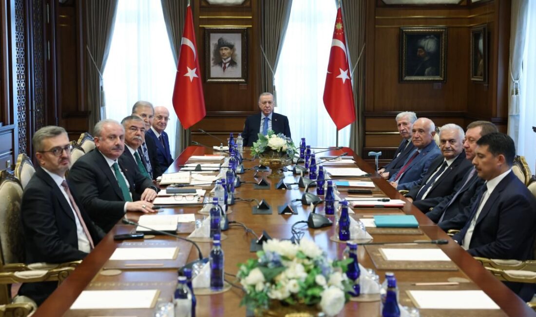 Son Dakika: Cumhurbaşkanlığı Yüksek İstişare Kurulu Toplandı Kritik Gelişmeler Gündemde