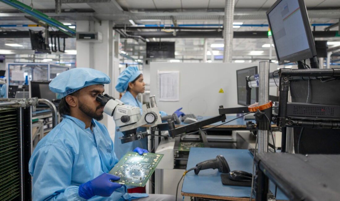 Apple, Hindistan’daki iPhone Üretimini Genişletiyor Apple’ın Üretim Stratejisi: Çin’e Bağımlılığı