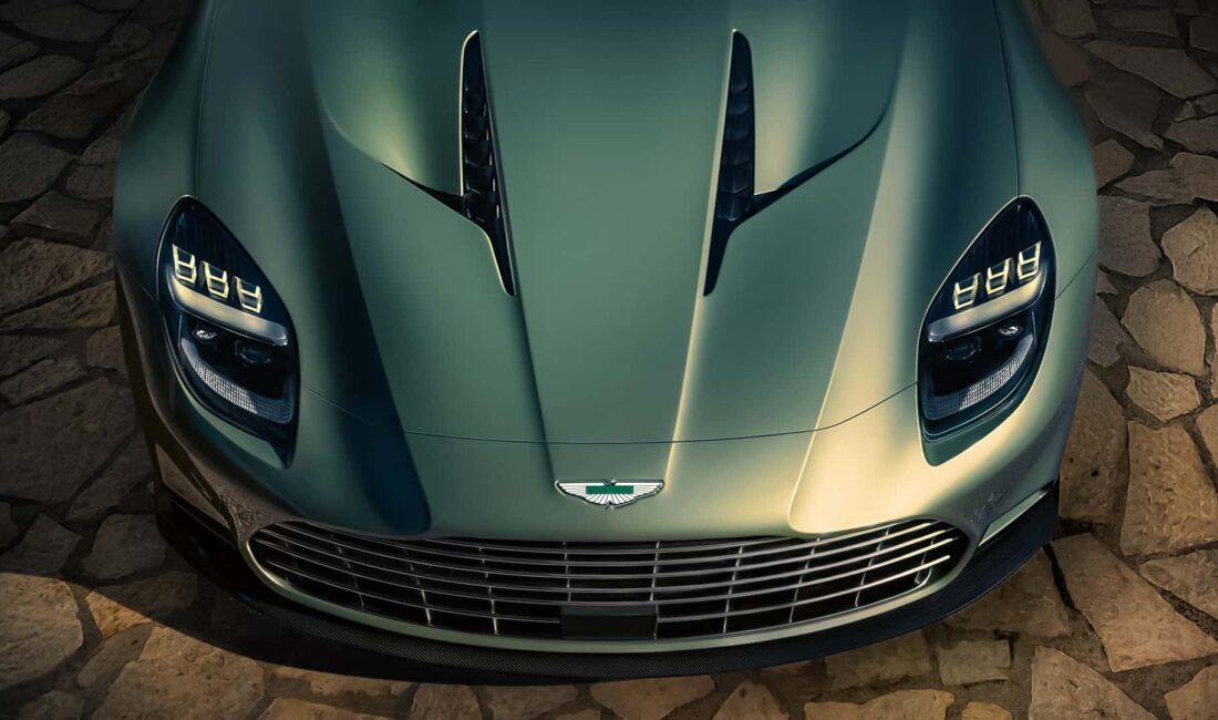 Enflasyon ve Otomotiv Sektöründe Zorluklar: Aston Martin’in Finansal Mücadelesi Aston