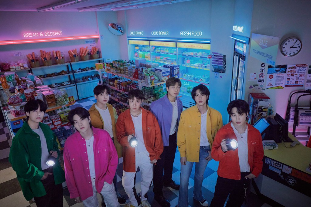 BTSin Studyoda ve Plajda Keyifli Anlari j hopeun Paylasimi