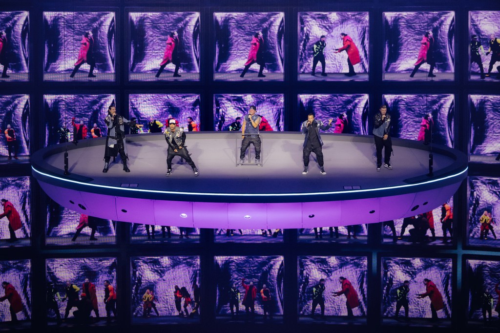 Backstreet Boys: Las Vegas Sphere’da Y2K Eğlencesiyle Geri Dönüş BSB’nin