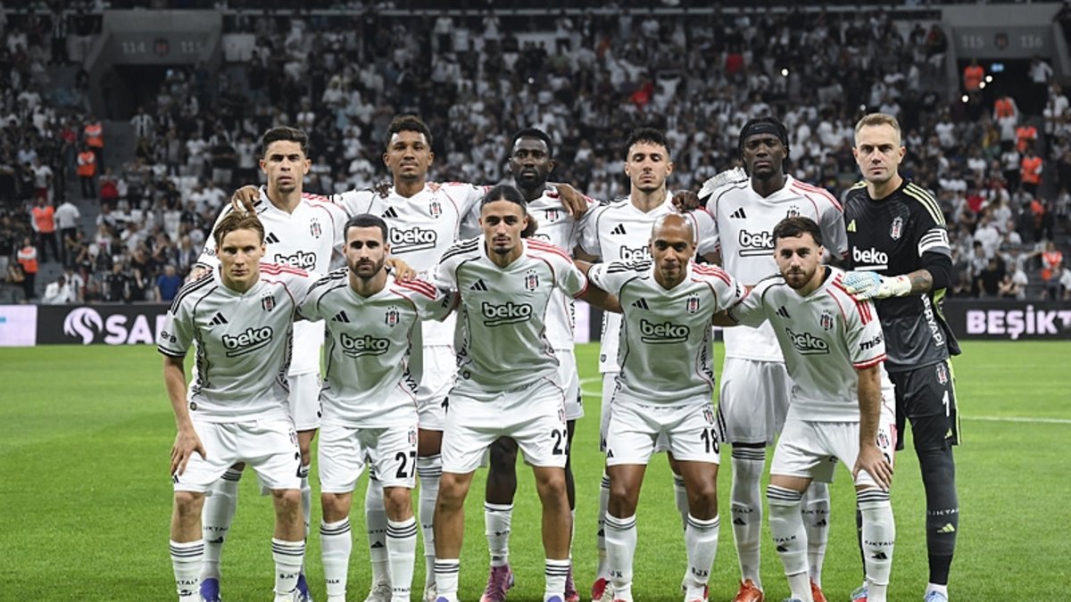 Beşiktaş’ın Corendon Alanyaspor Maçına Hazırlığı Tamamlandı Beşiktaş’ın Kamp Kadrosu Açıklandı