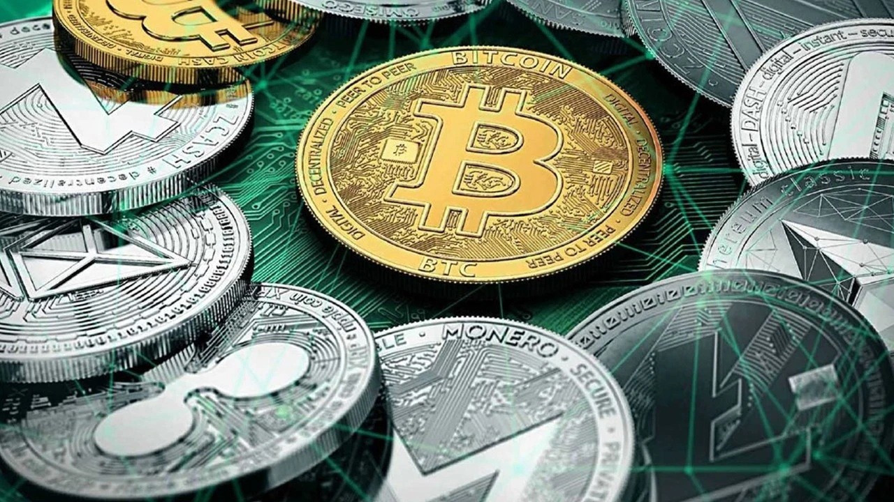 Bitcoin Fiyati Rekorun Altinda Altcoinler Yukseliste Flas Gelisme
