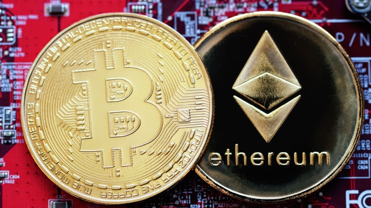 bitcoin (BTC) ve Ethereum (ETH) ETF Analizi: Mevcut Durum ve