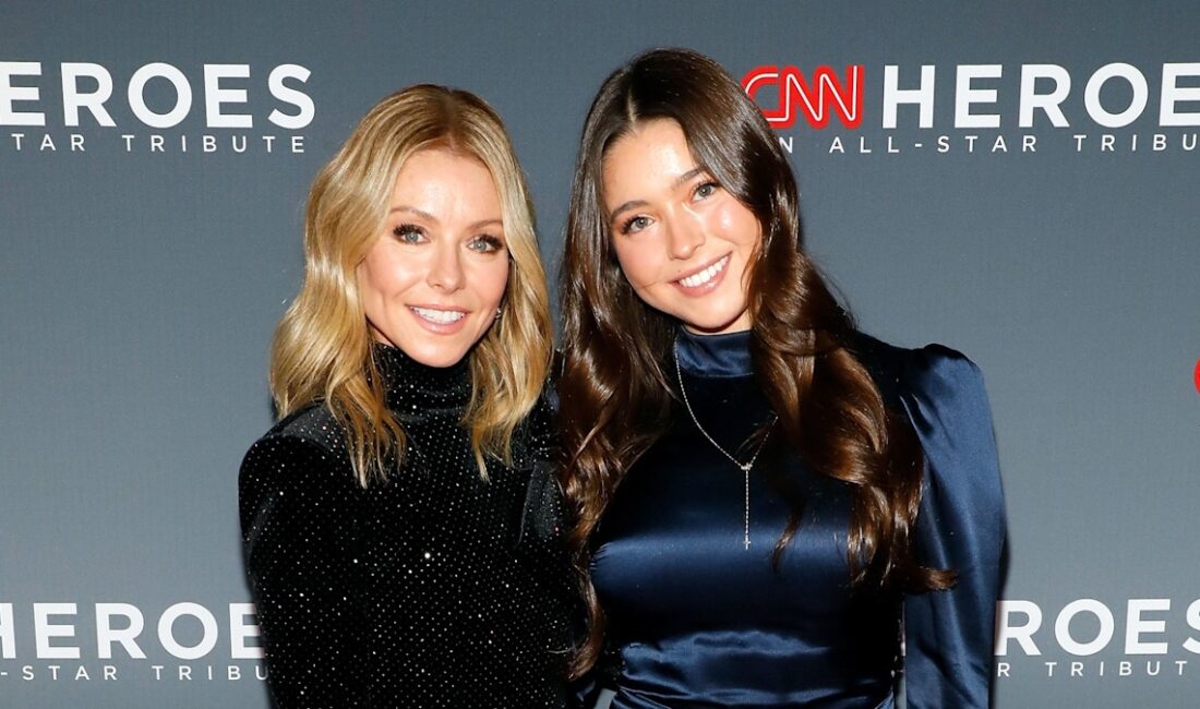 Kelly Ripa’nın Kızı Lola Consuelos’tan Dikkat Çeken Selfie Kelly Ripa’nın