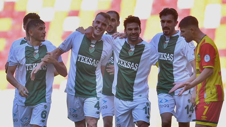 Bursaspor, 2. Lig’de Unutulmaz Bir Başlangıç Yaptı: Yeni Malatyaspor’u 8-0