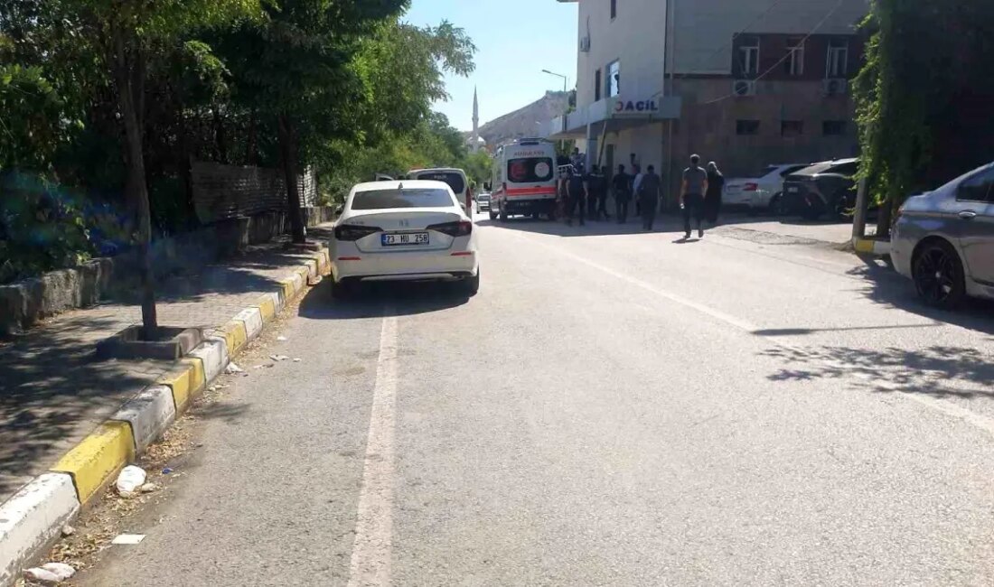 Elazığ’da Öğretmen Serinlemek için Girdiği Nehirde Boğuldu Olayın Detayları Elazığ’ın
