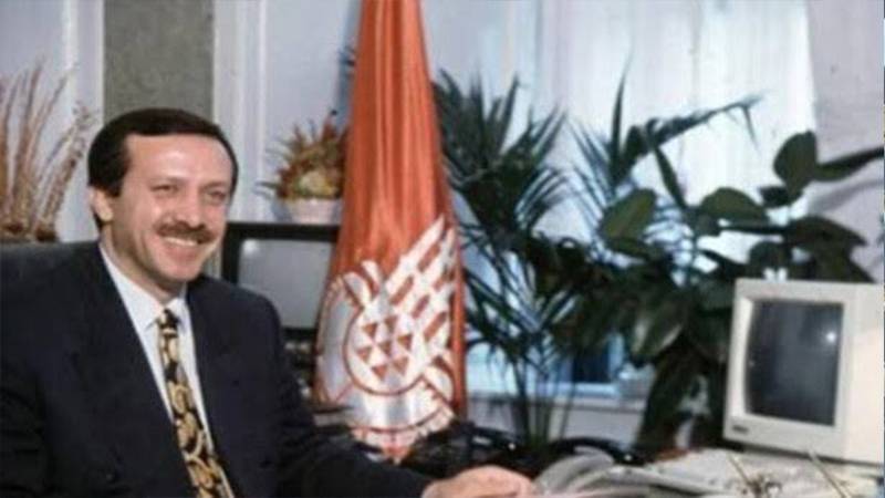 Özgür Özel: Erdoğan, İBB Başkanı İken 8 Maaş Alıyordu CHP