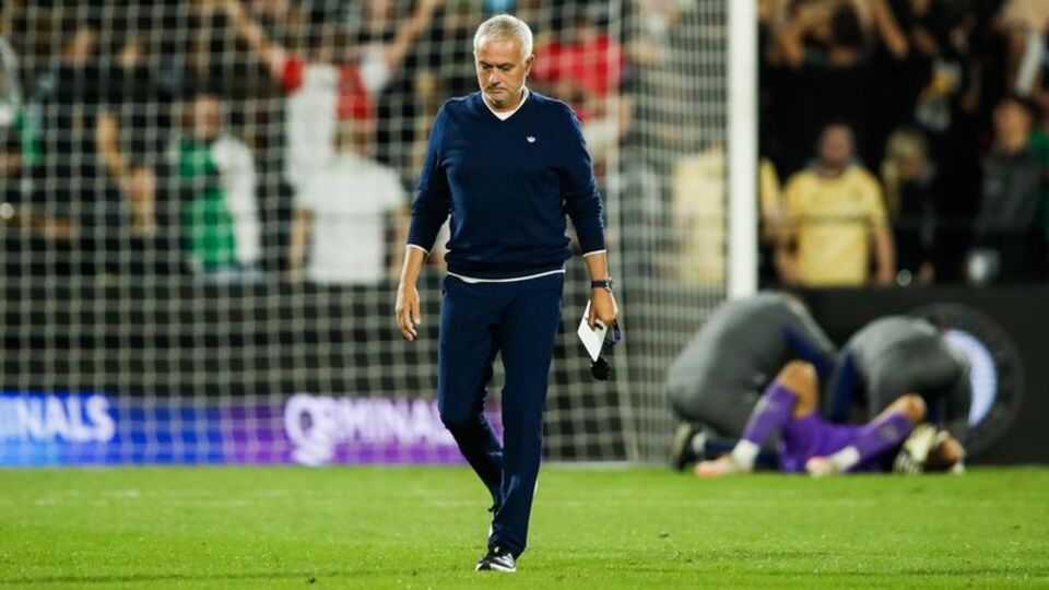 Fenerbahçe’de Jose Mourinho Dönemi Resmen Sona Erdi Mourinho ile Yollar