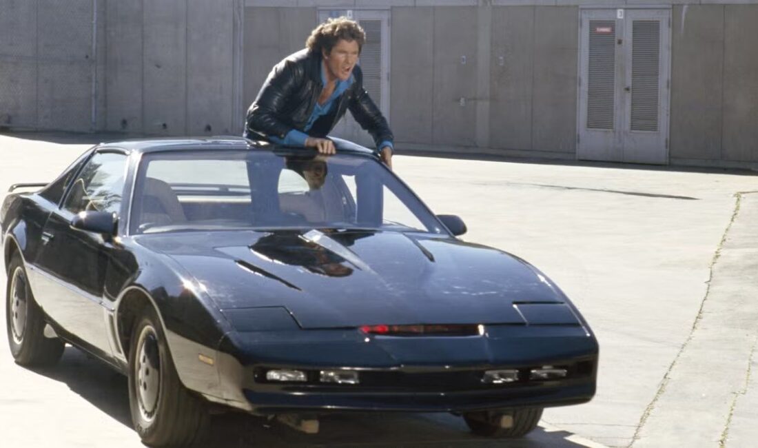 80’lerin İkonik Dizisi Kara Şimşek, film Oluyor! Knight Rider Filmi,