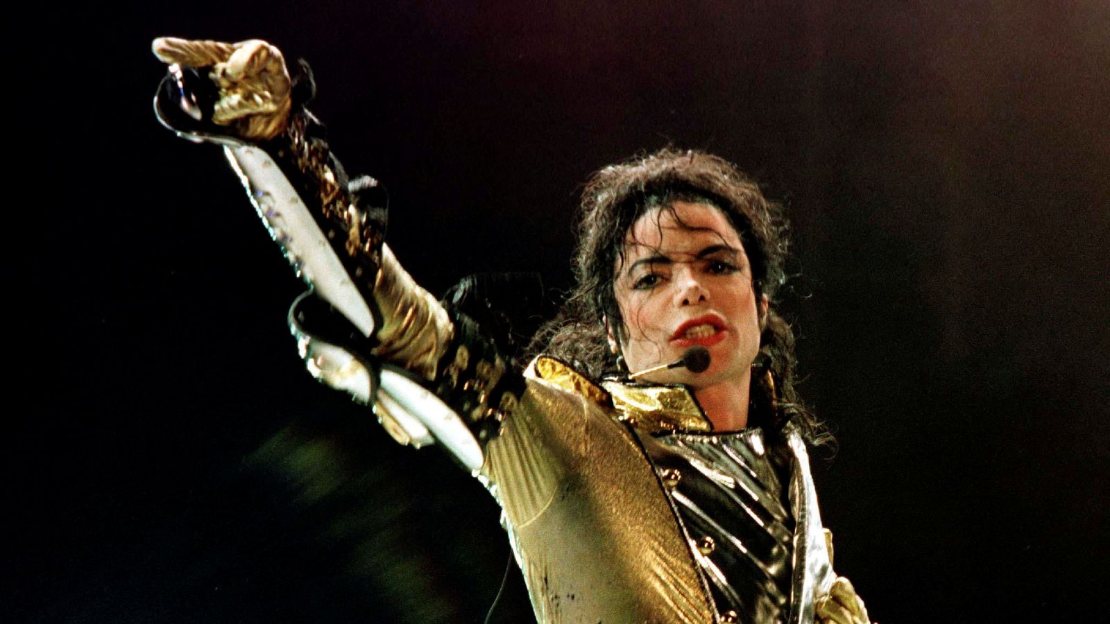 Michael Jackson Taklidi Yüzünden İşten Çıkarılan Adamın Haksız Feshi İş