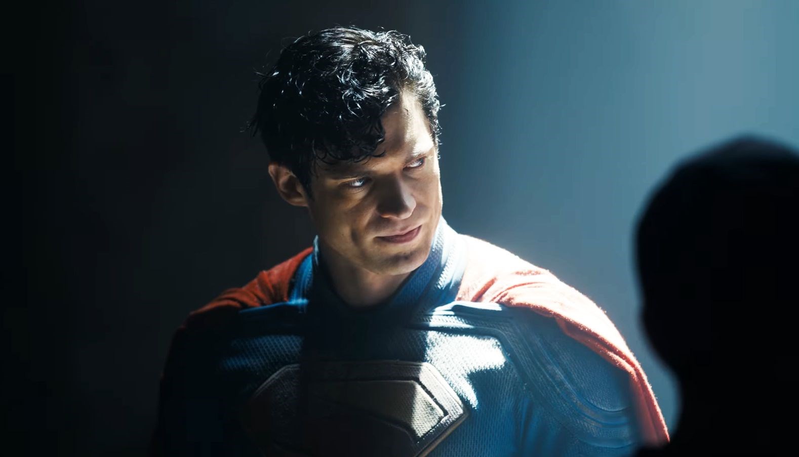 Flas Gelisme Yeni Superman Filmi Icin Cikis Tarihi Aciklandi