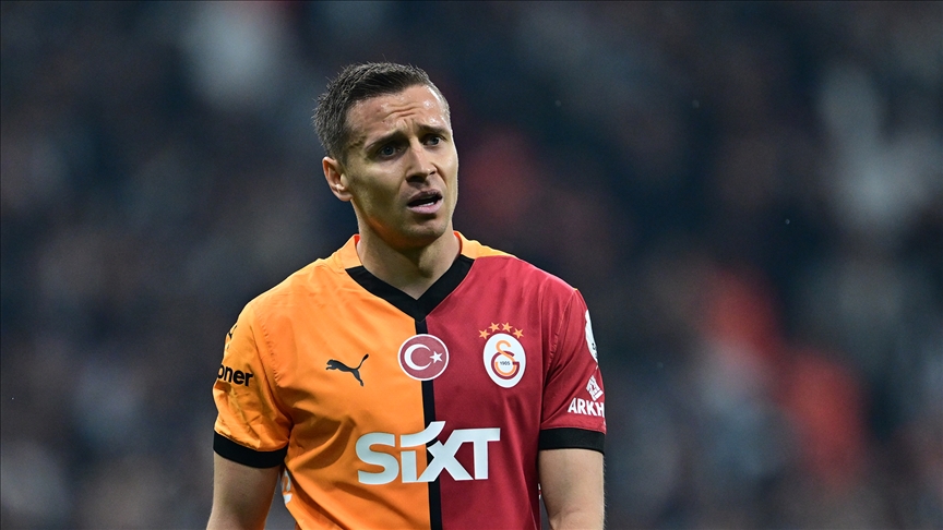 Galatasaray, Przemyslaw Frankowski ile Anlaşma Aşamasında Polonyalı Sağ Bek, Rennes