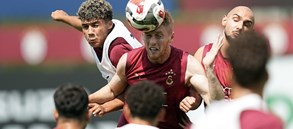 Galatasaray, Gaziantep ile Maç Hazırlıklarına Başladı Antrenman Detayları Galatasaray Futbol