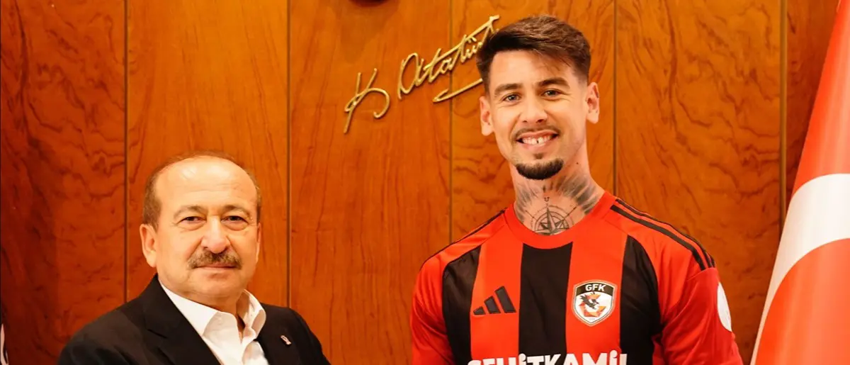 Galatasaray'dan KAP: İtalya'ya transfer oldu