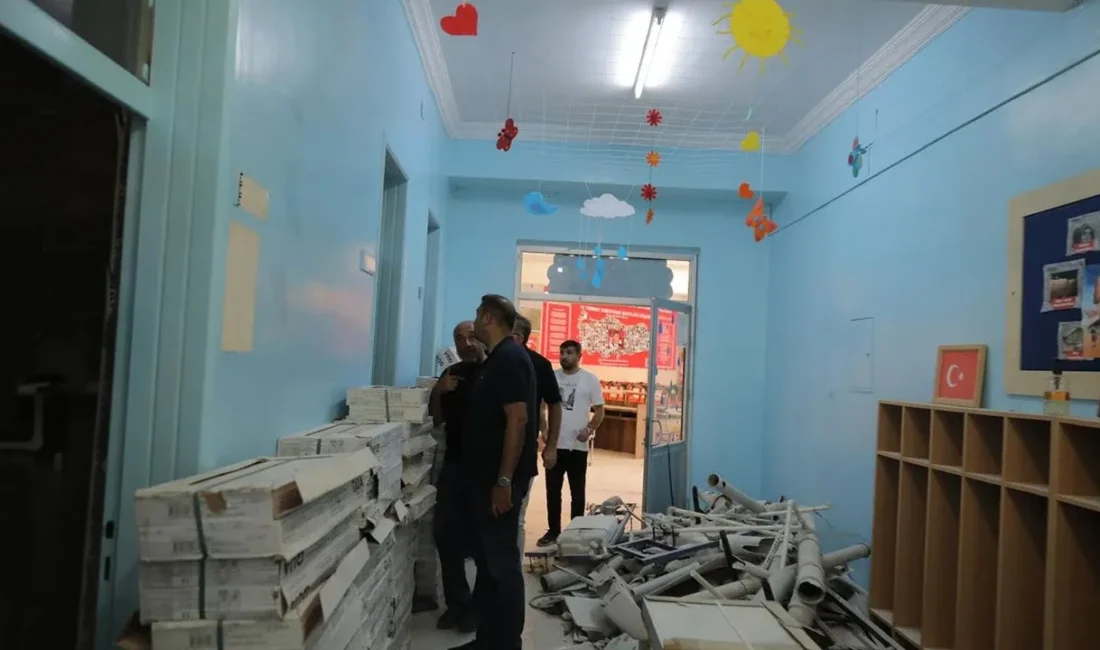 Gaziantep’te Eğitimde Yenilikler: 174 Okulda Tadilat Çalışmaları Başlatıldı Gaziantep’te yeni