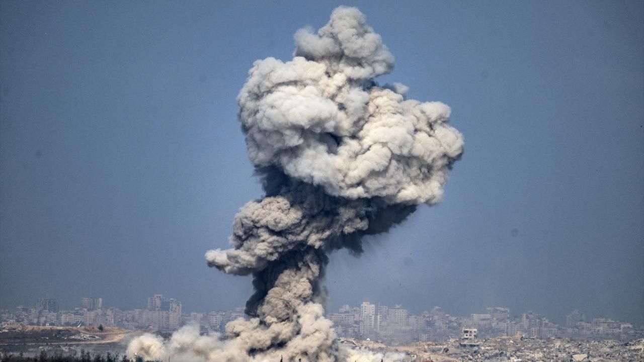Gazzedeki Saldirilarda 19 Bin Egitimci ve Ogrenci Hayatini Kaybetti