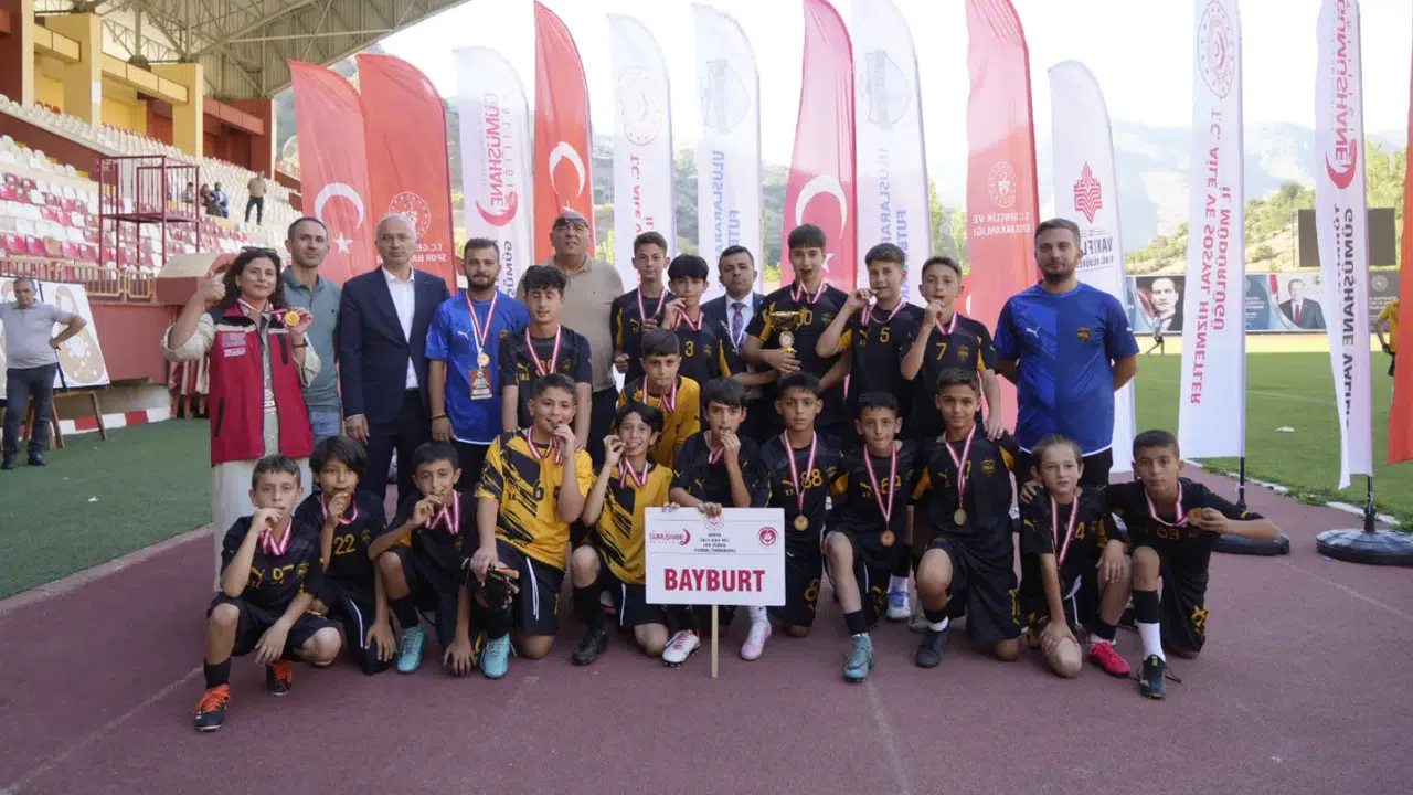 Gumushane Aile Yili Futbol Turnuvasi Sampiyon Mac Sonucu Belli