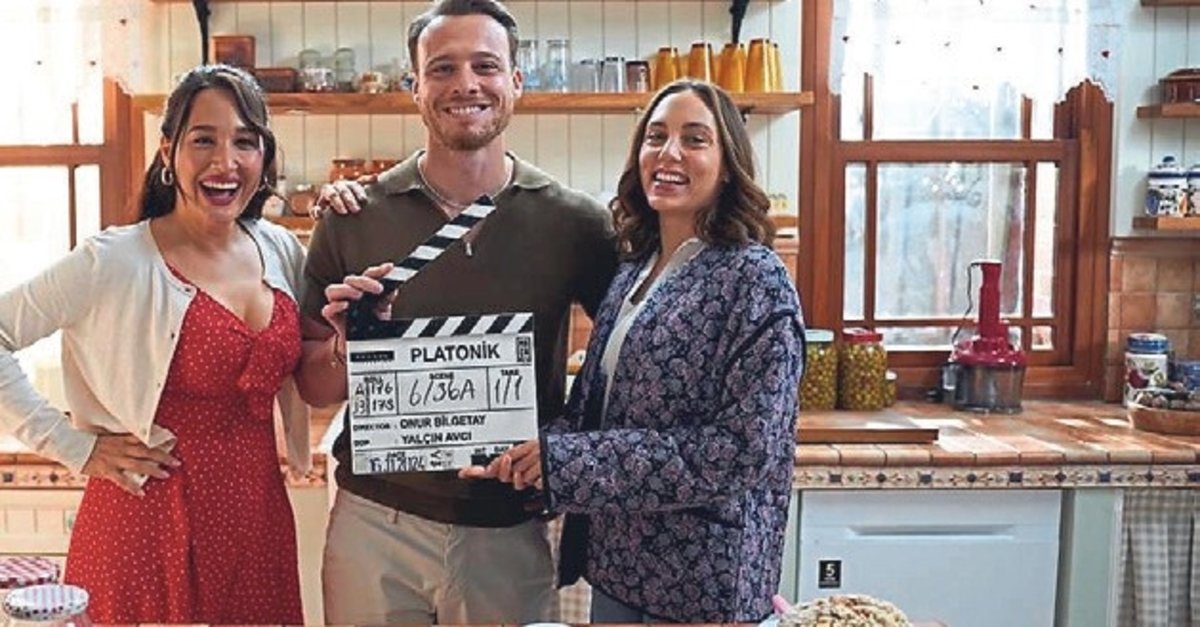 Gupse Özay’dan Yeni dizi: Platonik – Mavi Dolunay Otel Gupse