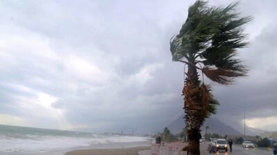 Hava Durumu: Fırtına Uyarısı Meteoroloji Genel Müdürlüğü (MGM), İstanbul ve