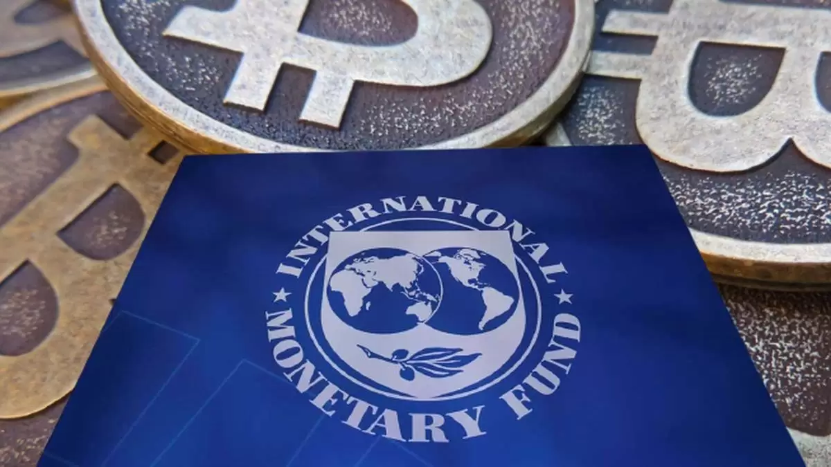 IMF Eski Ekonomistinden Bitcoin Icin Flas Gelisme ve Altcoin Uyarisi