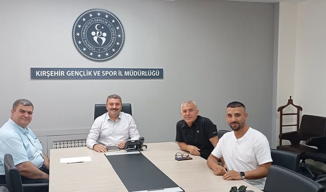 Kırşehir’de Futbol Gelişimi İçin Toplantı Yapıldı Gençler İçin Futbolun Önemi