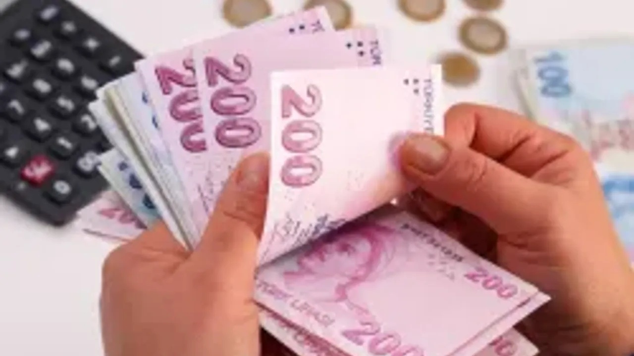 MEB Mudur Maaslarina 5271 TL Zam Yapti Ogretmenlerin Beklentisi Karsilandi.webp