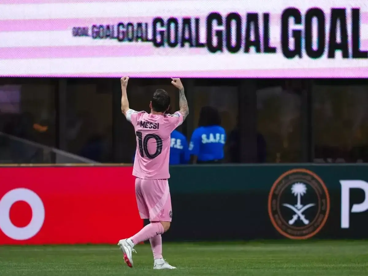 Messi tarihi bir rekorla yeniden güncelledi