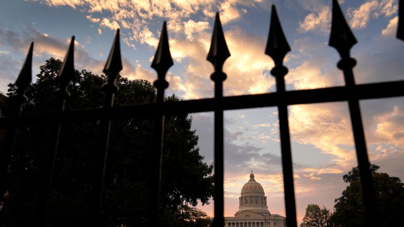 Missouri’de Özel Seans: Yeni Kongre Haritaları Çizilecek Missouri Valisi Mike