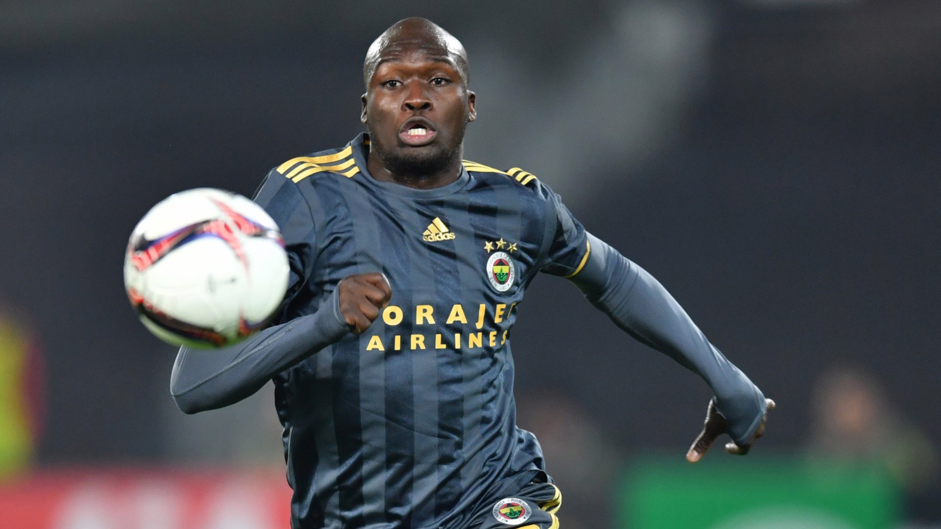 Moussa Sowun Rovesata Golu Feyenoorda Transfer ve Mac Sonucu Degerlendirmesi