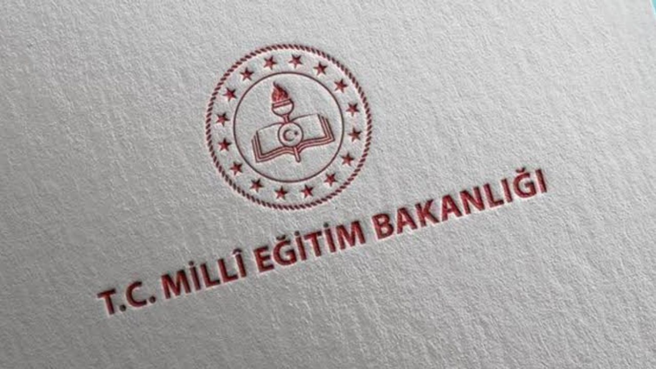 Okul Kiyafetlerinde Yeni Duzenlemeler Sinav ve Veli Toplantisini Etkiliyor