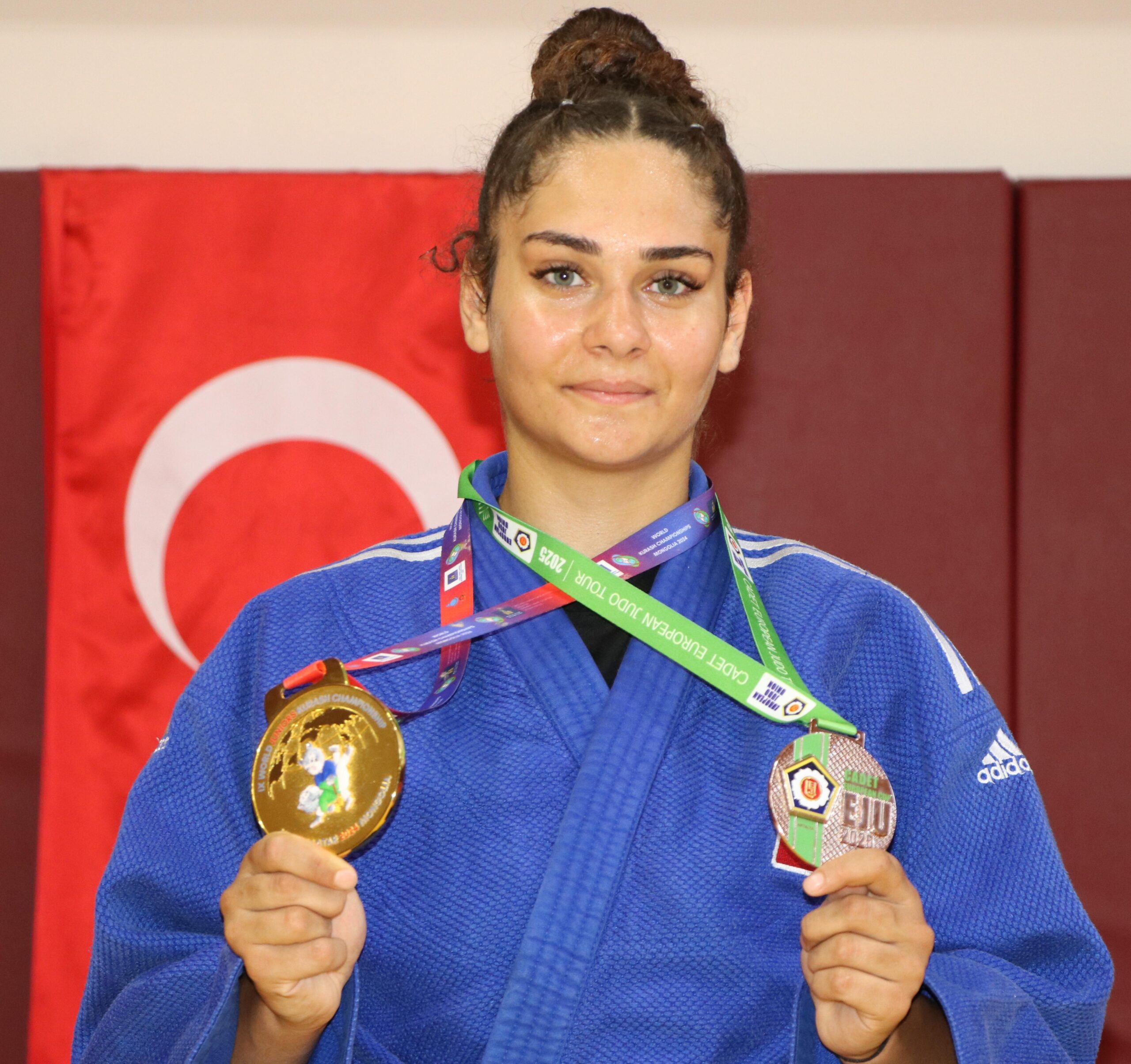 Okul Koridorunda Kesfedilen Yetenek Isilin Dunya Sampiyonlugu scaled