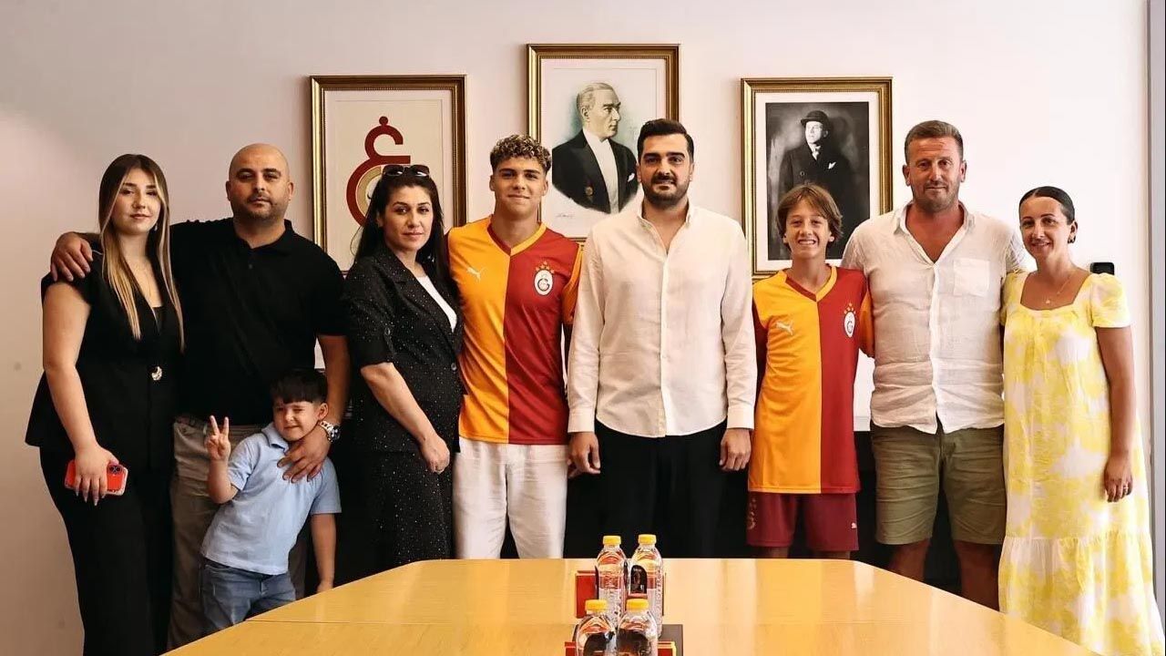 Omer Ozyurtdan Transfer Hamlesi Formayi Giydi Imzayi Atti