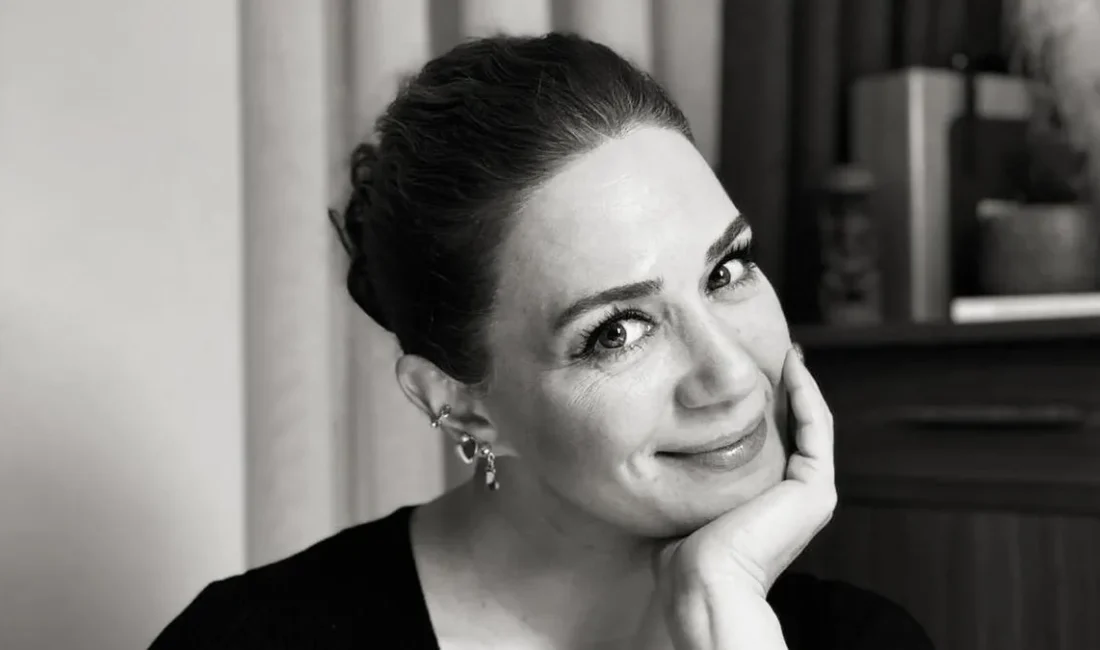 Özge Borak, Üniversite Heyecanıyla Yeniden Öğrenci Oluyor Özge Borak’ın Yeni