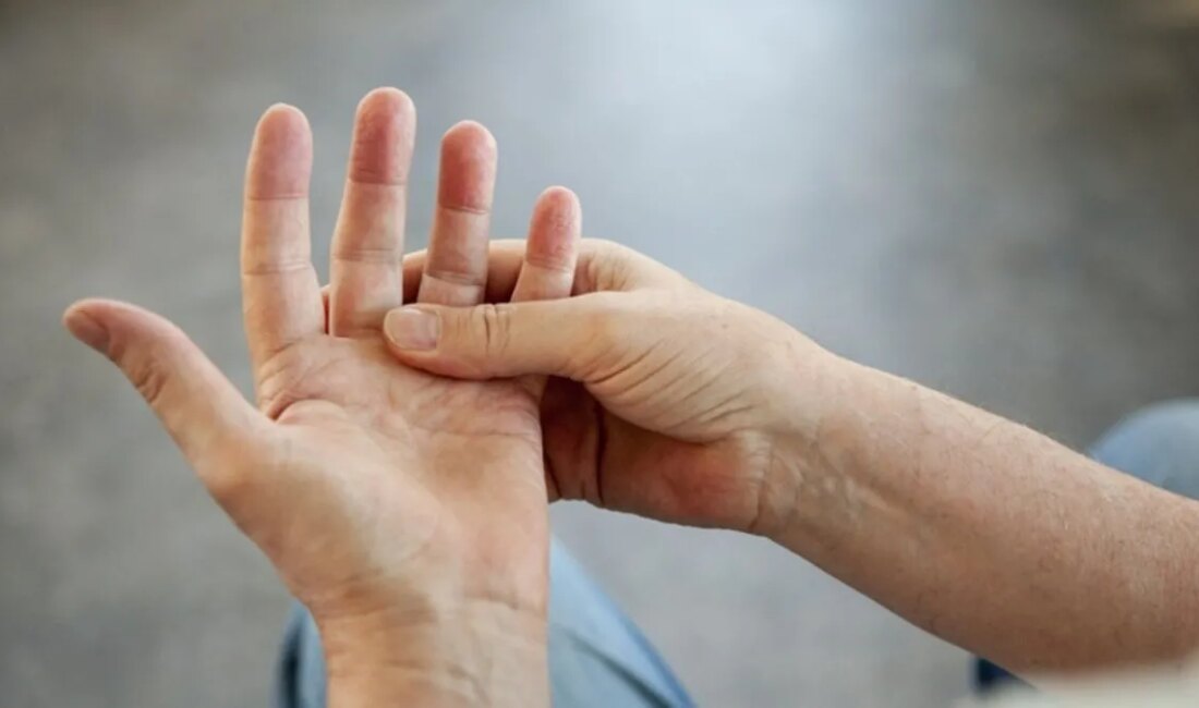 Parmaklarınızdaki Belirtilere Dikkat: Kalp Hastalığı Riski Kalp ve Dolaşım Hastalıkları: